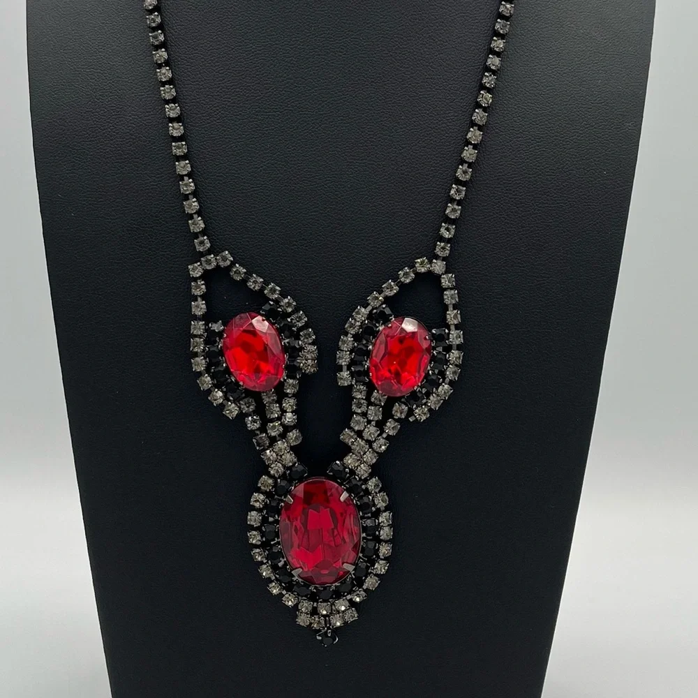 Vintage 1960s Ruby & Onyx Rhinestone Demi-Parure | Juliana Style Tiered Necklace